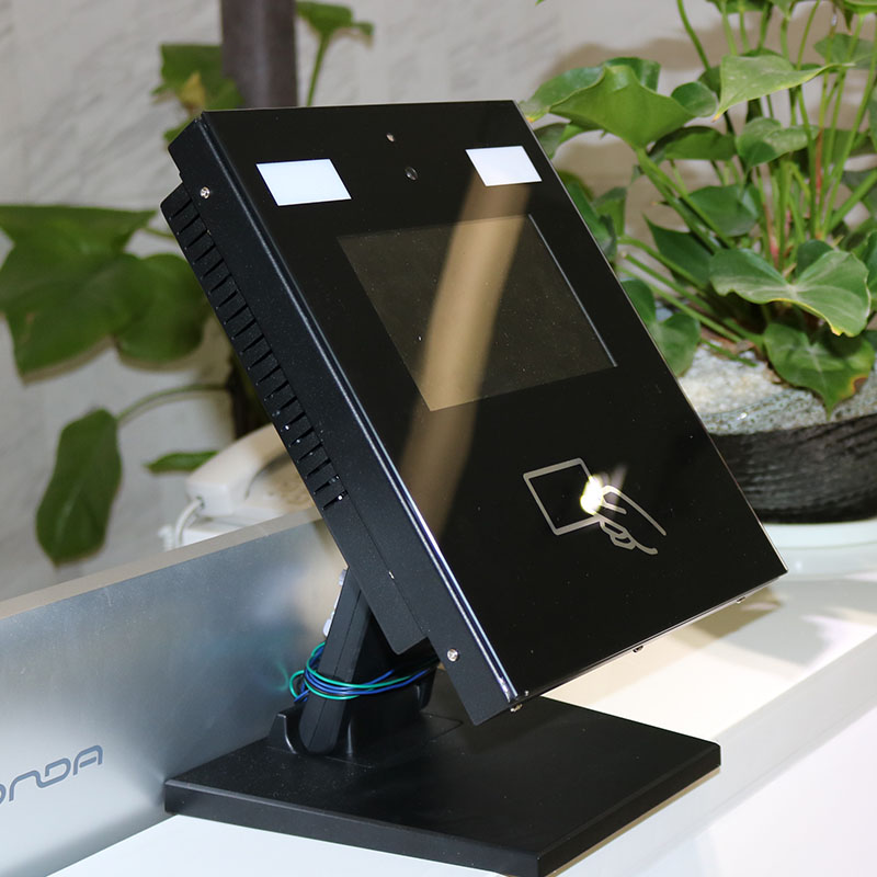 千景RS7人證比對(duì)一體機(jī)人證合一核查系統(tǒng)